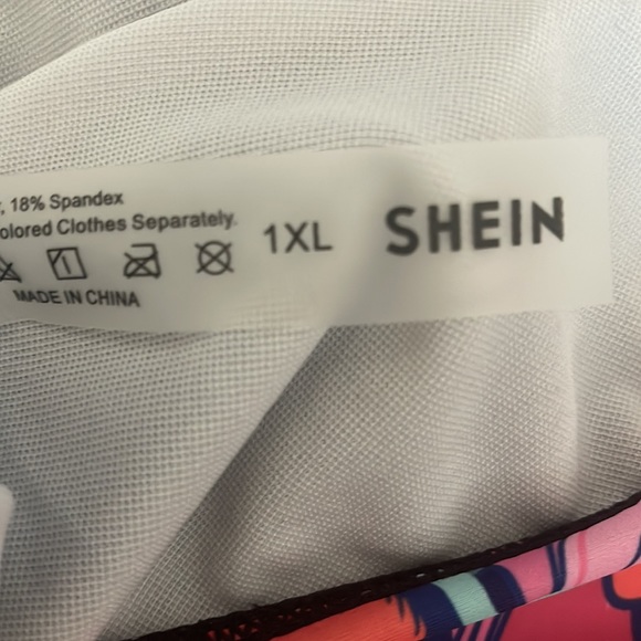 Floral two piece swim suit - Picture 2 of 2